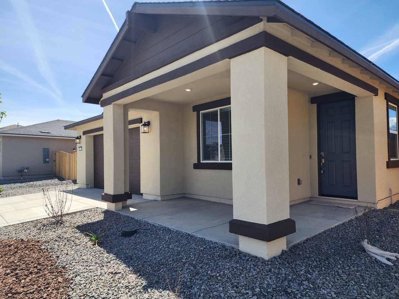 1078 Dapple Dr - Photo 2 of 29