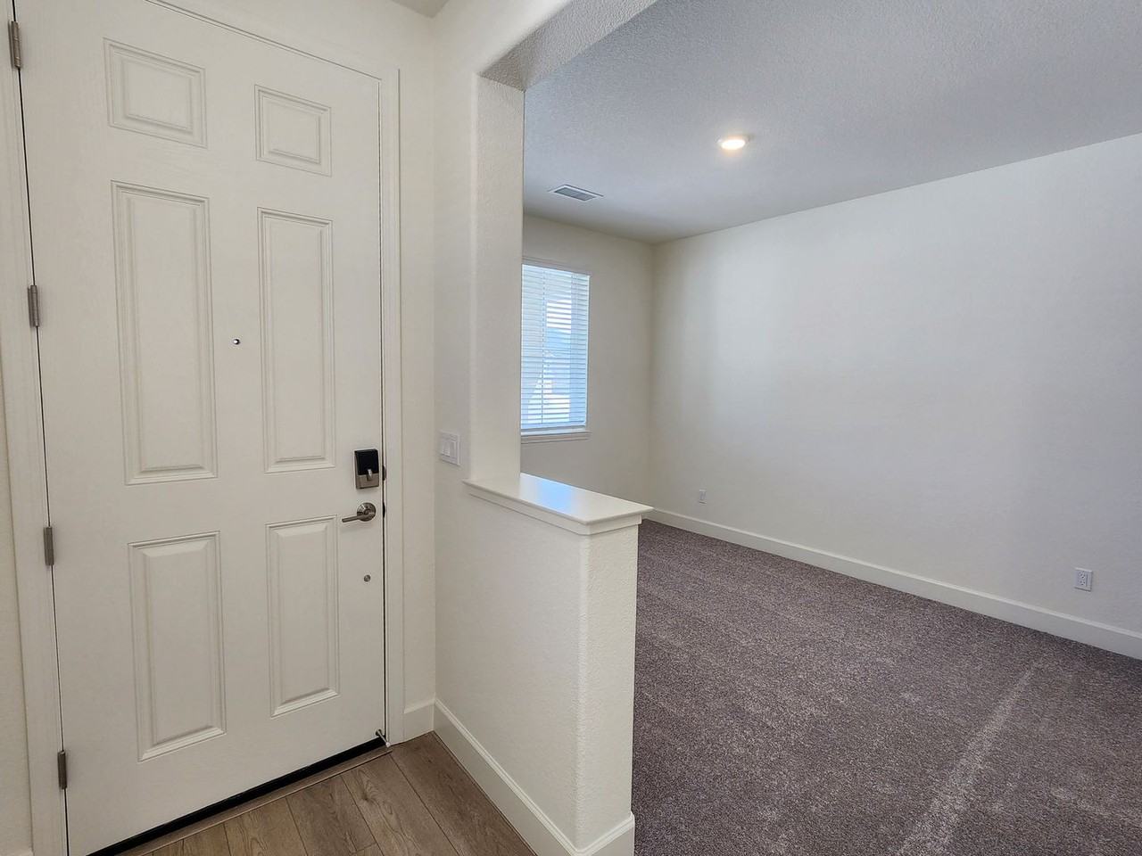 1078 Dapple Dr - Photo 3 of 29