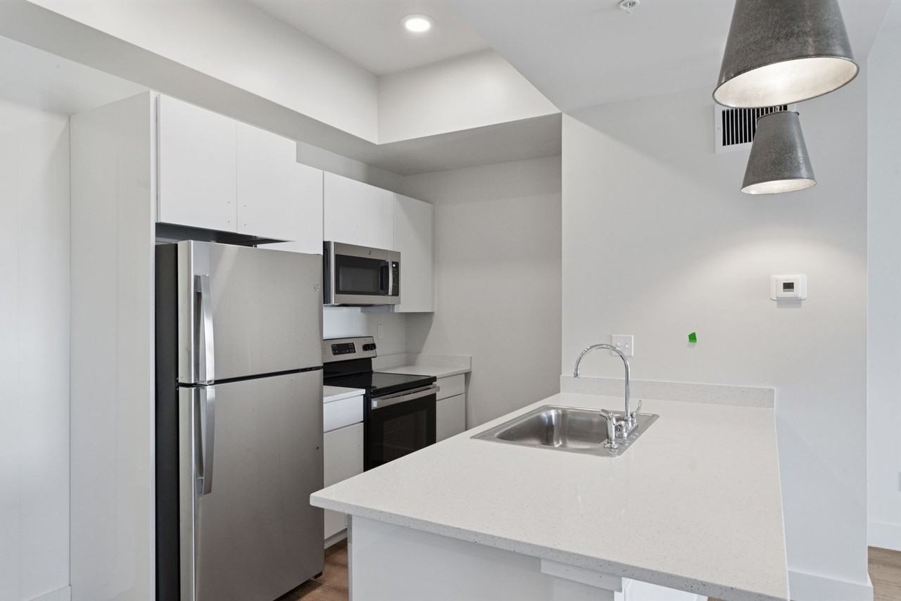 3001 Conti - Photo 5 of 29