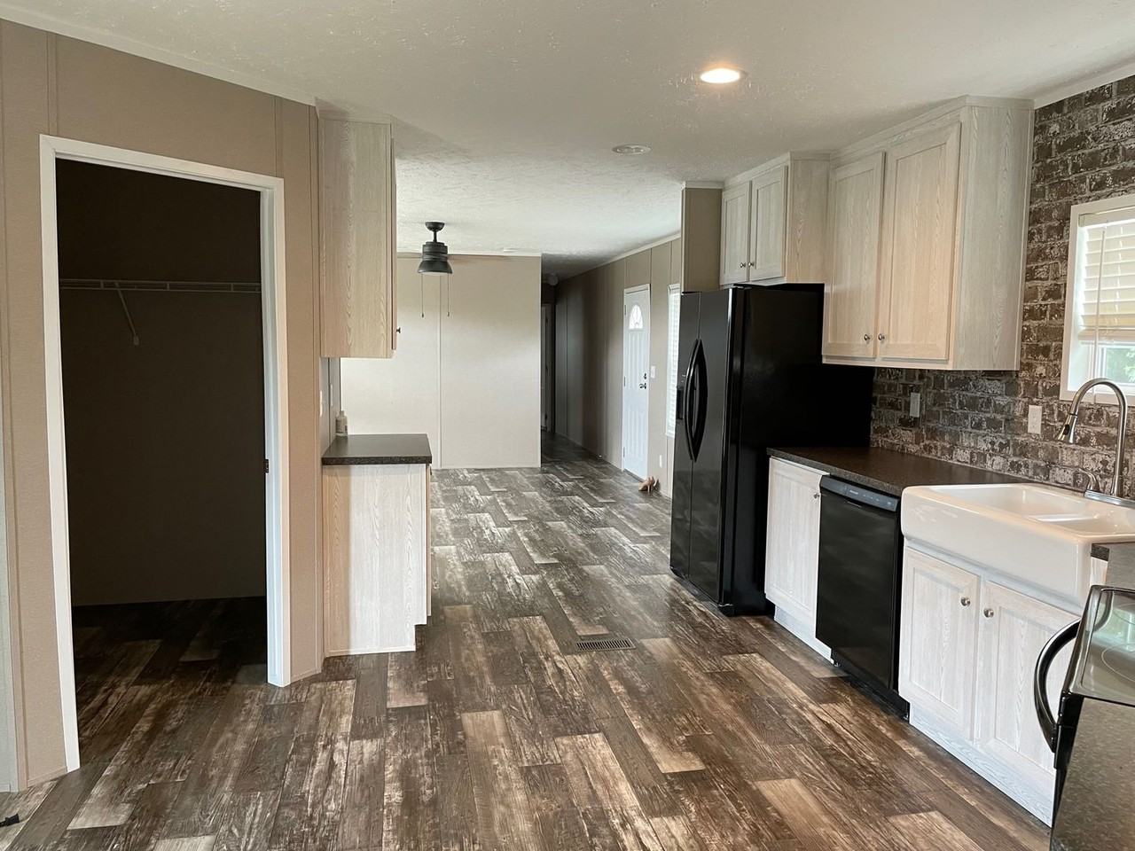 5536 Conelson Rd - Photo 3 of 23