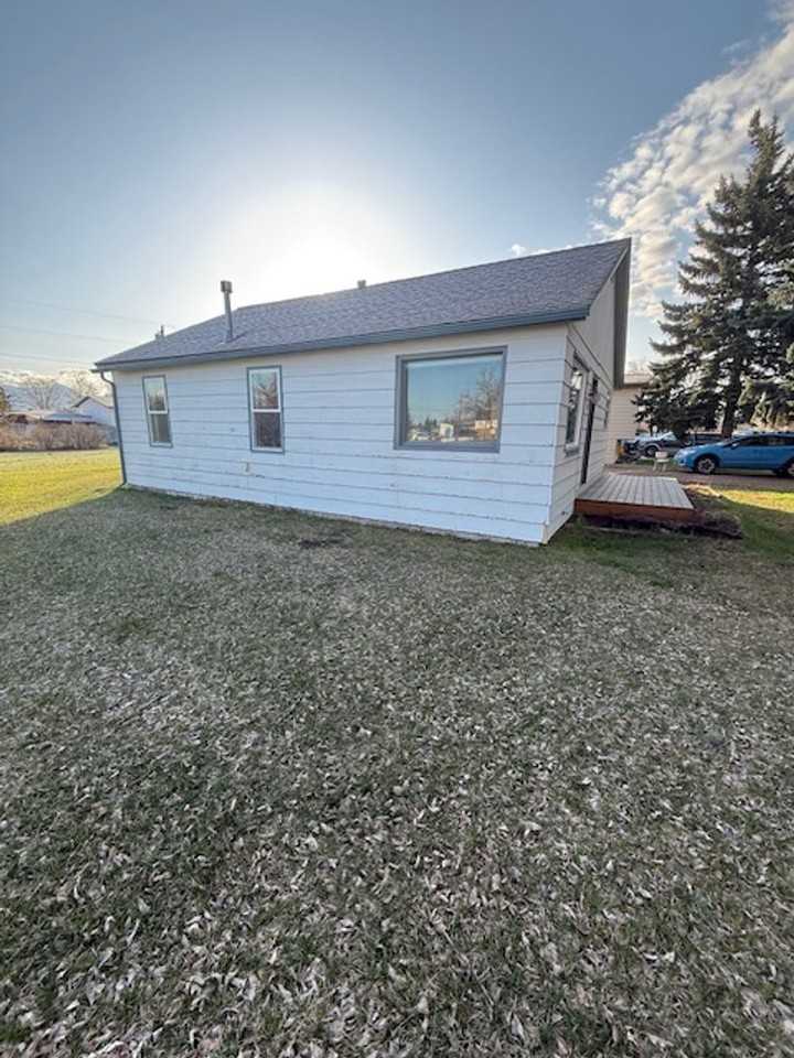 703 E Missoula Ave - Photo 2 of 25