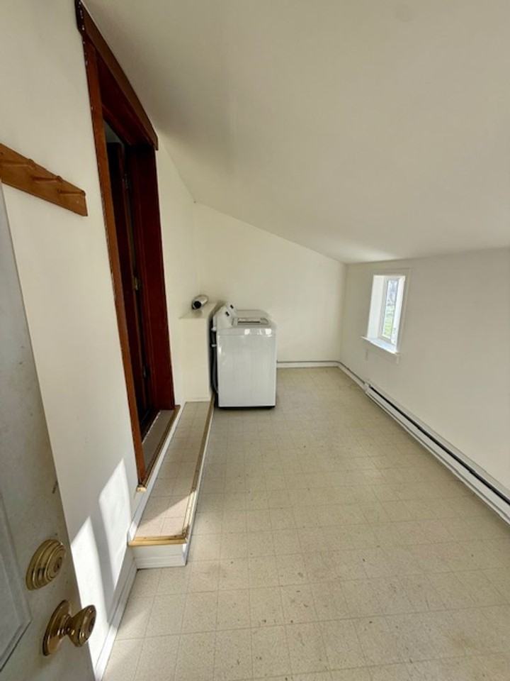 703 E Missoula Ave - Photo 5 of 25