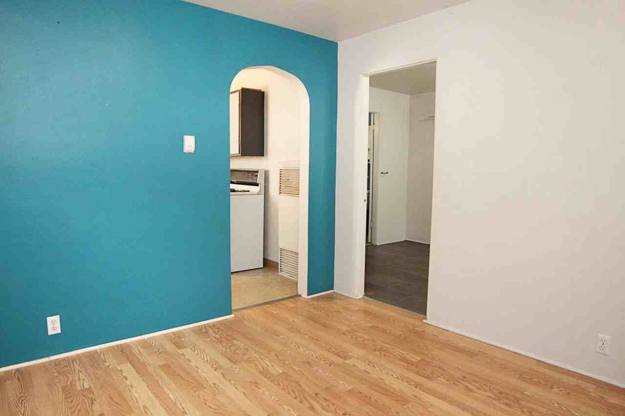 804 E Laurel St - Photo 3 of 8
