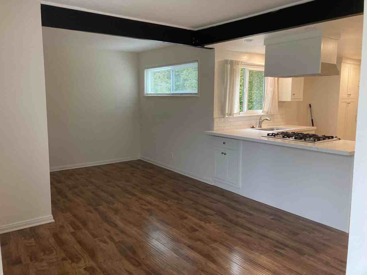 458 N Baldwin Ave - Photo 2 of 8