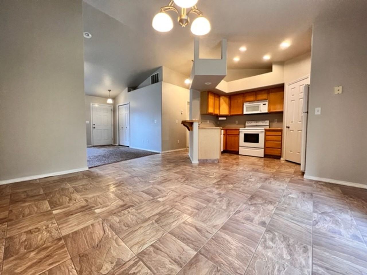 13037 W Peachleaf Ct - Photo 7 of 25