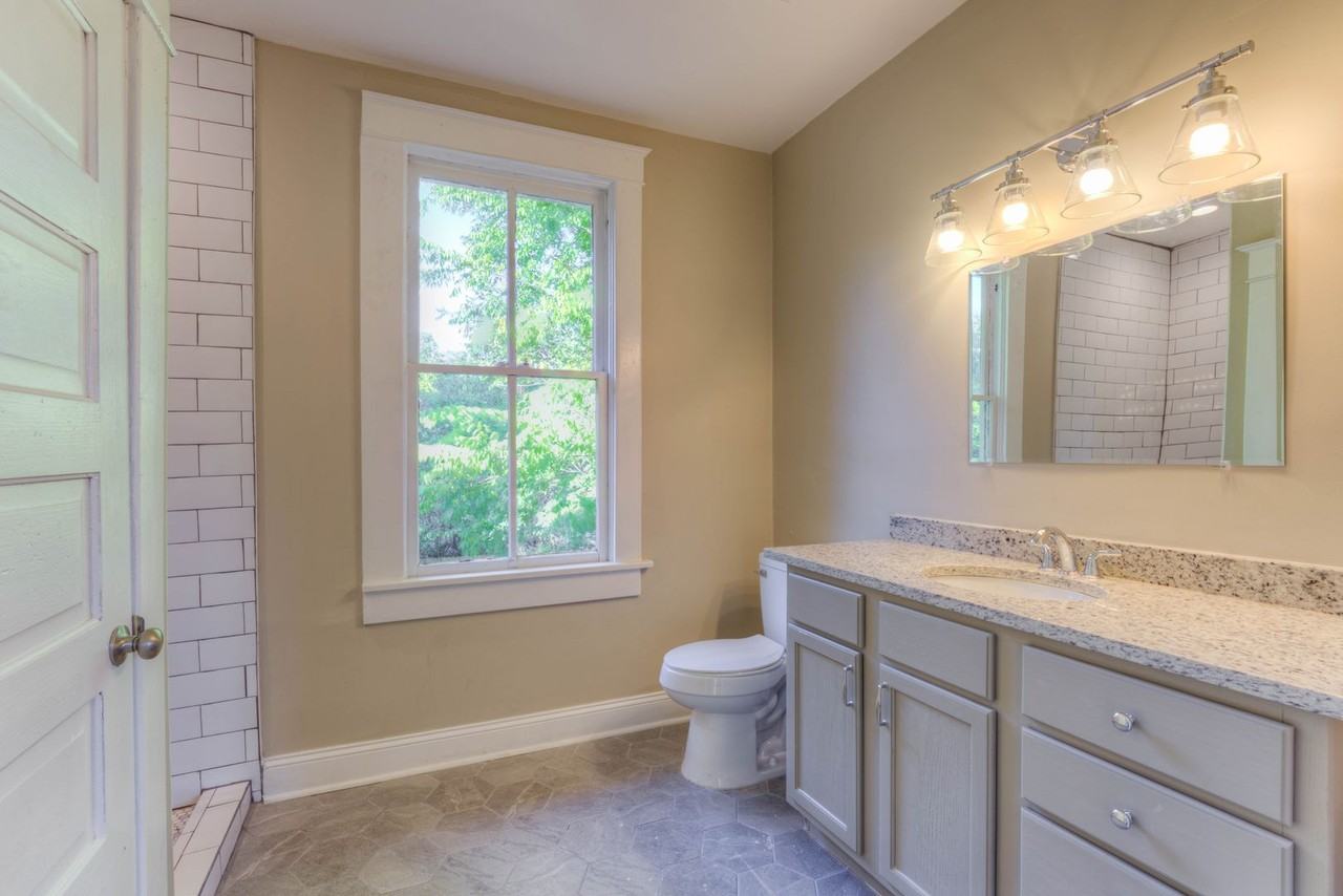 1270 Peach Ave - Photo 5 of 25