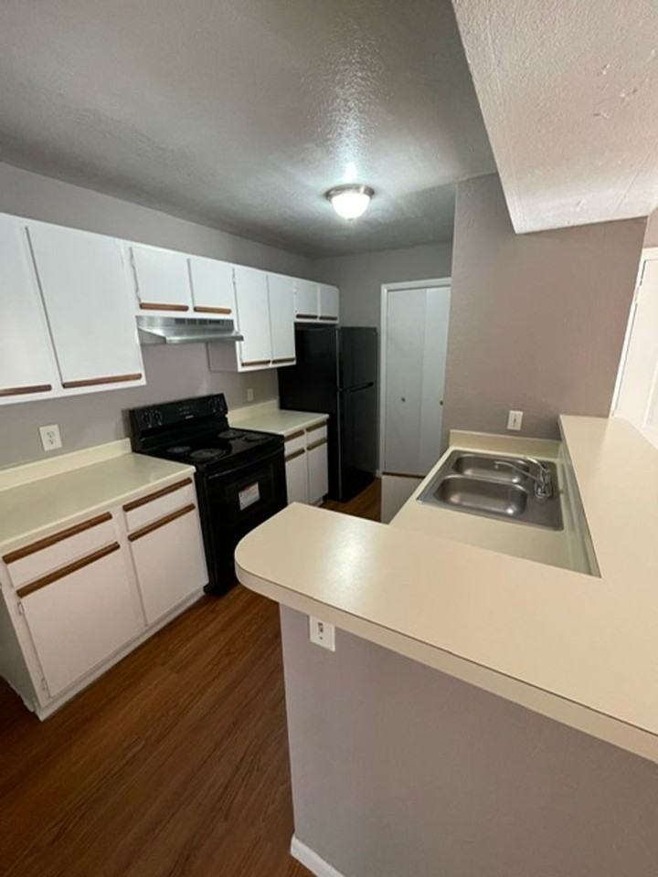 4350 Perkinshire Ln - Photo 6 of 24