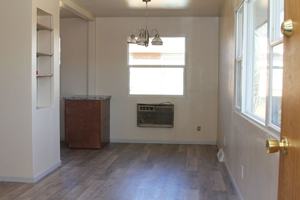 featured image of 3309 E Edgemere Dr