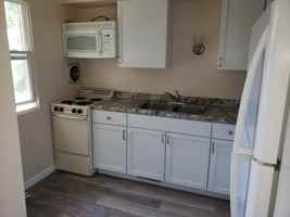 featured image of 3309 E Edgemere Dr
