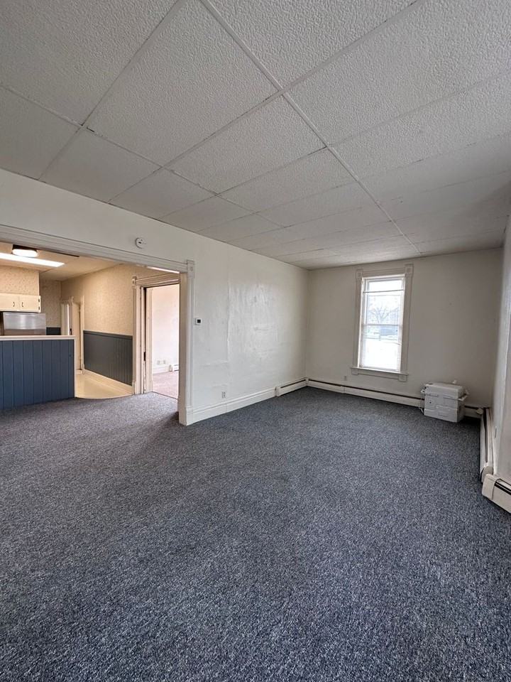 114 N Chestnut Ave - Photo 2 of 16