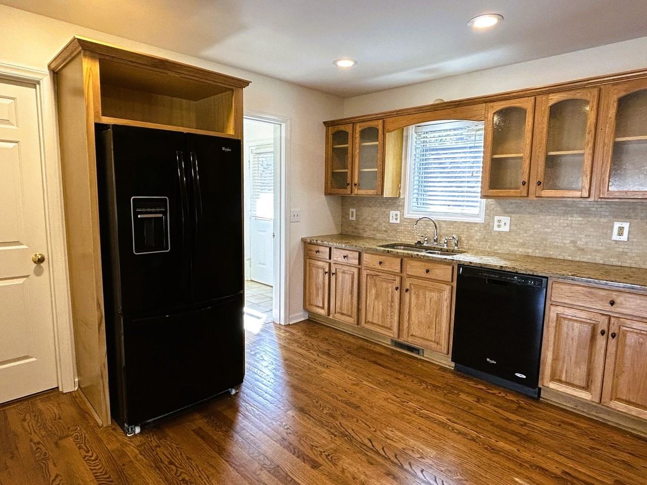 444 New Homestead Dr - Photo 7 of 31