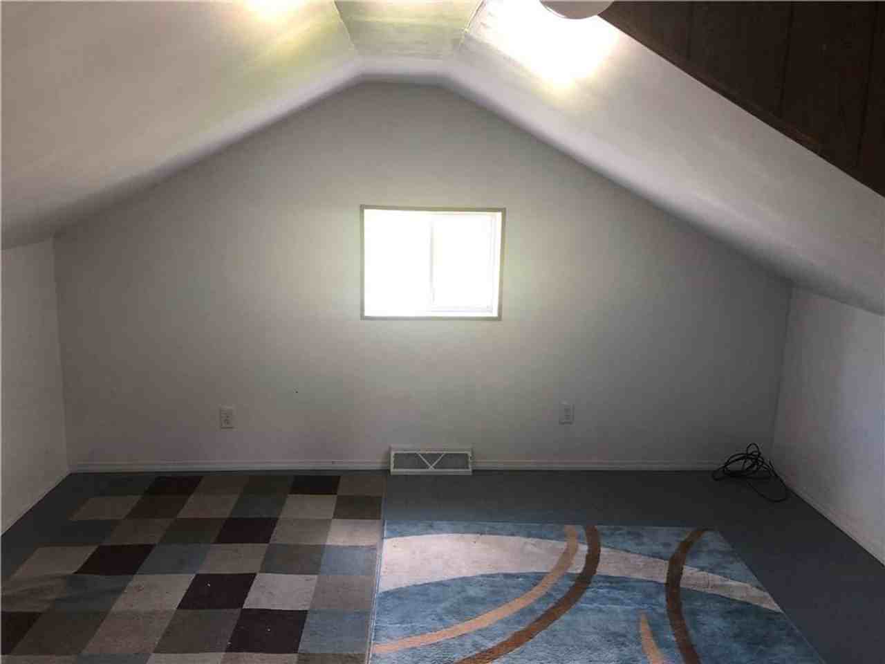 1035 N Alvey St - Photo 7 of 8