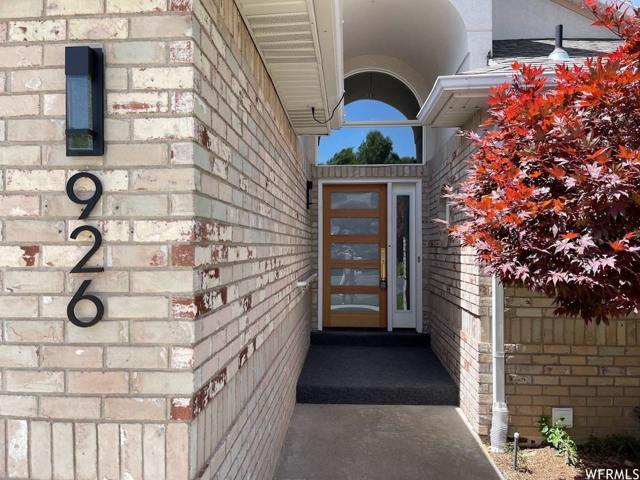 926 Fremont Rd - Photo 2 of 43