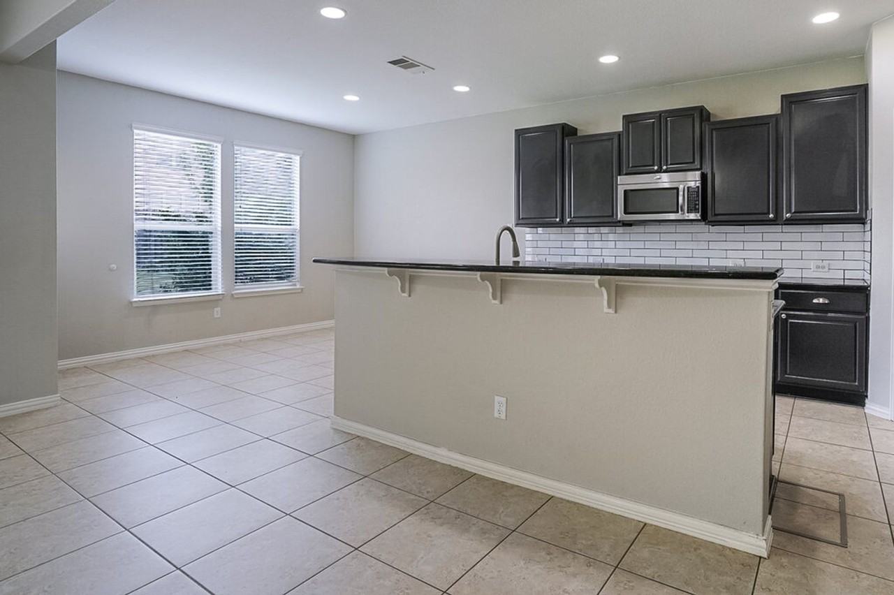 9925 Wading Pool Path - Photo 4 of 19