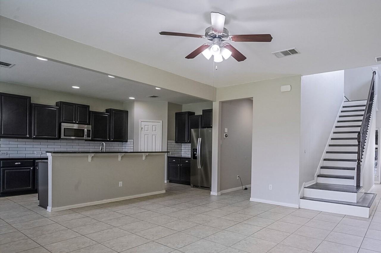 9925 Wading Pool Path - Photo 5 of 19