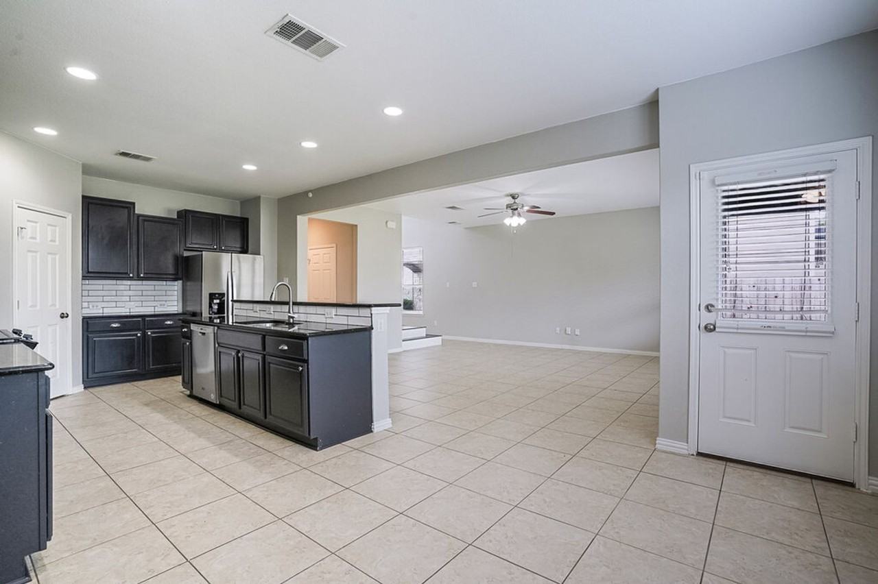 9925 Wading Pool Path - Photo 6 of 19
