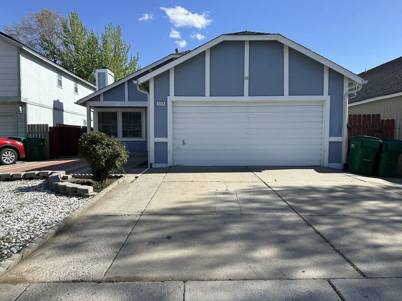 1213 Lawton Ct - Photo 3 of 28