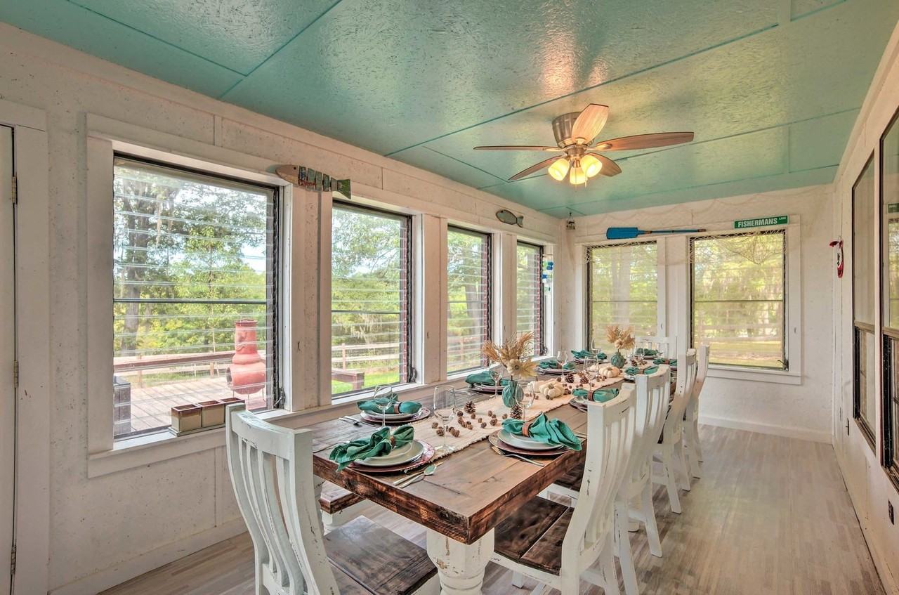 411 Riverwood Dr - Photo 2 of 34