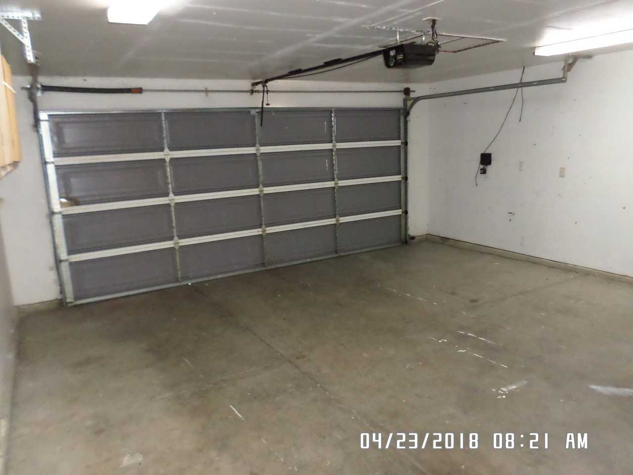 2240 W Buena Vista Ave - Photo 2 of 15