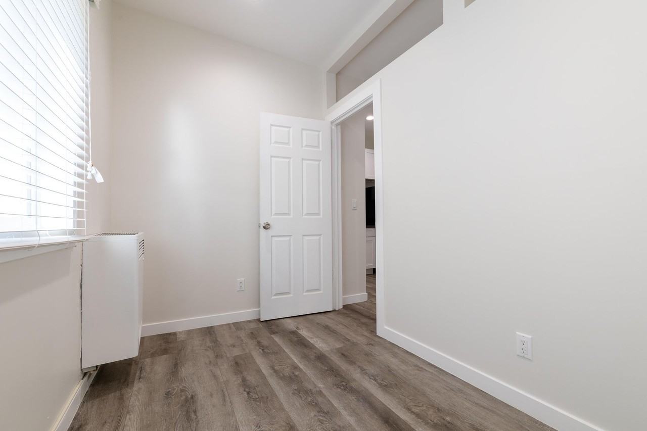 Cozy and Vibrant Junior Bedrooms in Boyle Heights - Photo 4 of 7