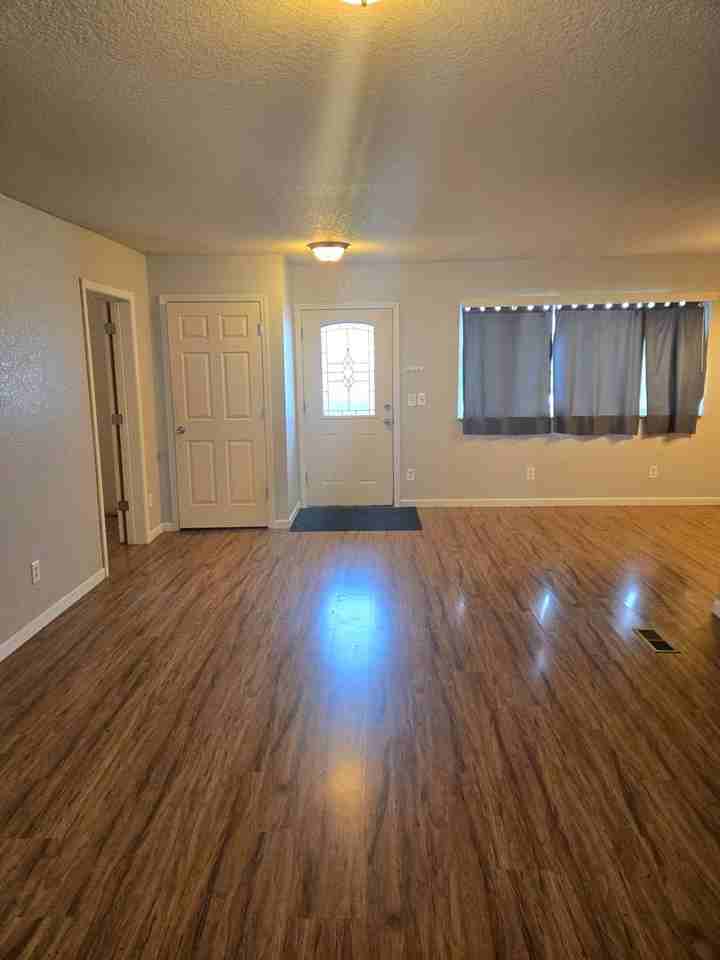 973 Sw 20th St - Photo 3 of 18