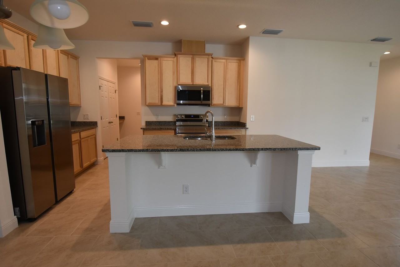 1845 Ross Hammock Ave - Photo 2 of 38