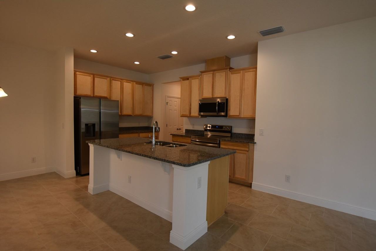 1845 Ross Hammock Ave - Photo 6 of 38
