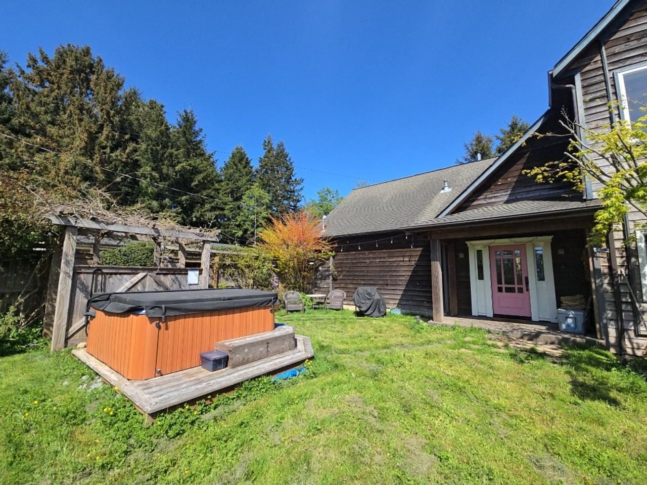 677 Kay Ave - Photo 3 of 31