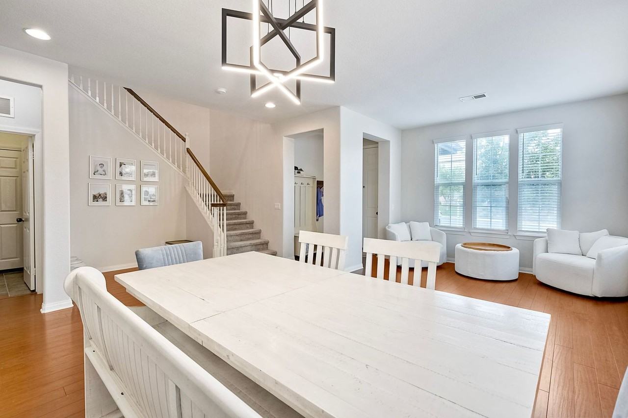 35627 Dulock Rd - Photo 5 of 24