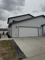 719 Hillcrest Dr Se - Photo 1 of 1