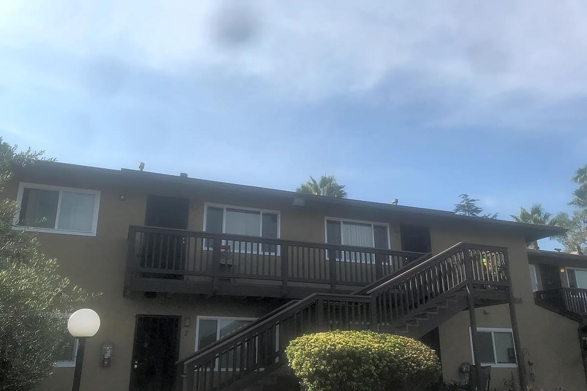 2865 55th St - Photo 2 of 9