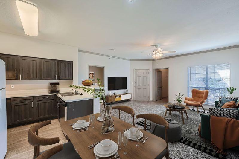 3000 N Lakeline Blvd - Photo 5 of 15