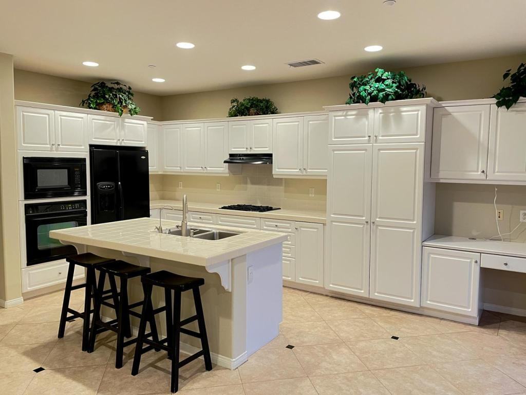 2 Avenida Reflexion - Photo 2 of 39