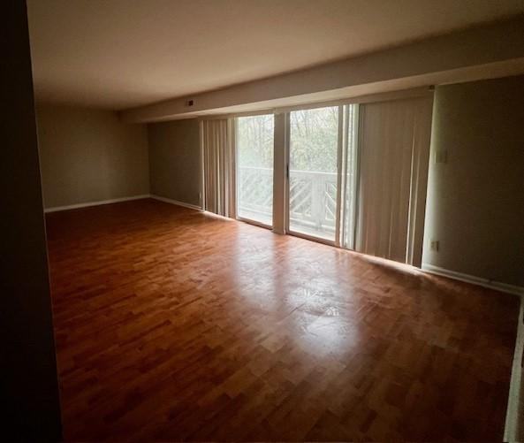 9401 Old Concord Rd Apt L - Photo 3 of 7