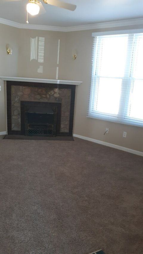 201 W 2nd St - Photo 3 of 7