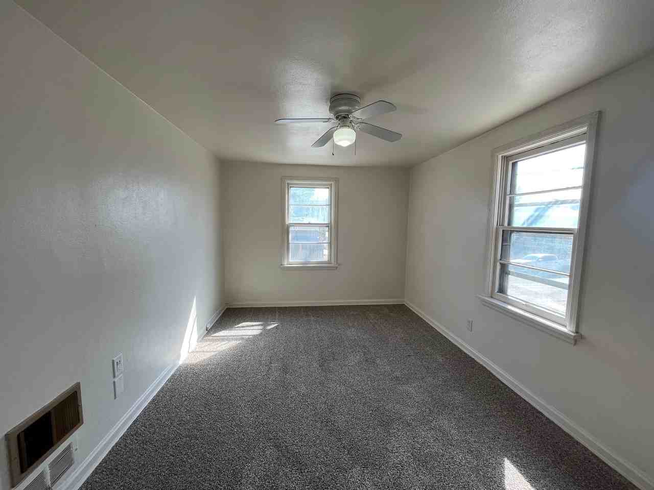 1606 W Rossi St - Photo 6 of 12