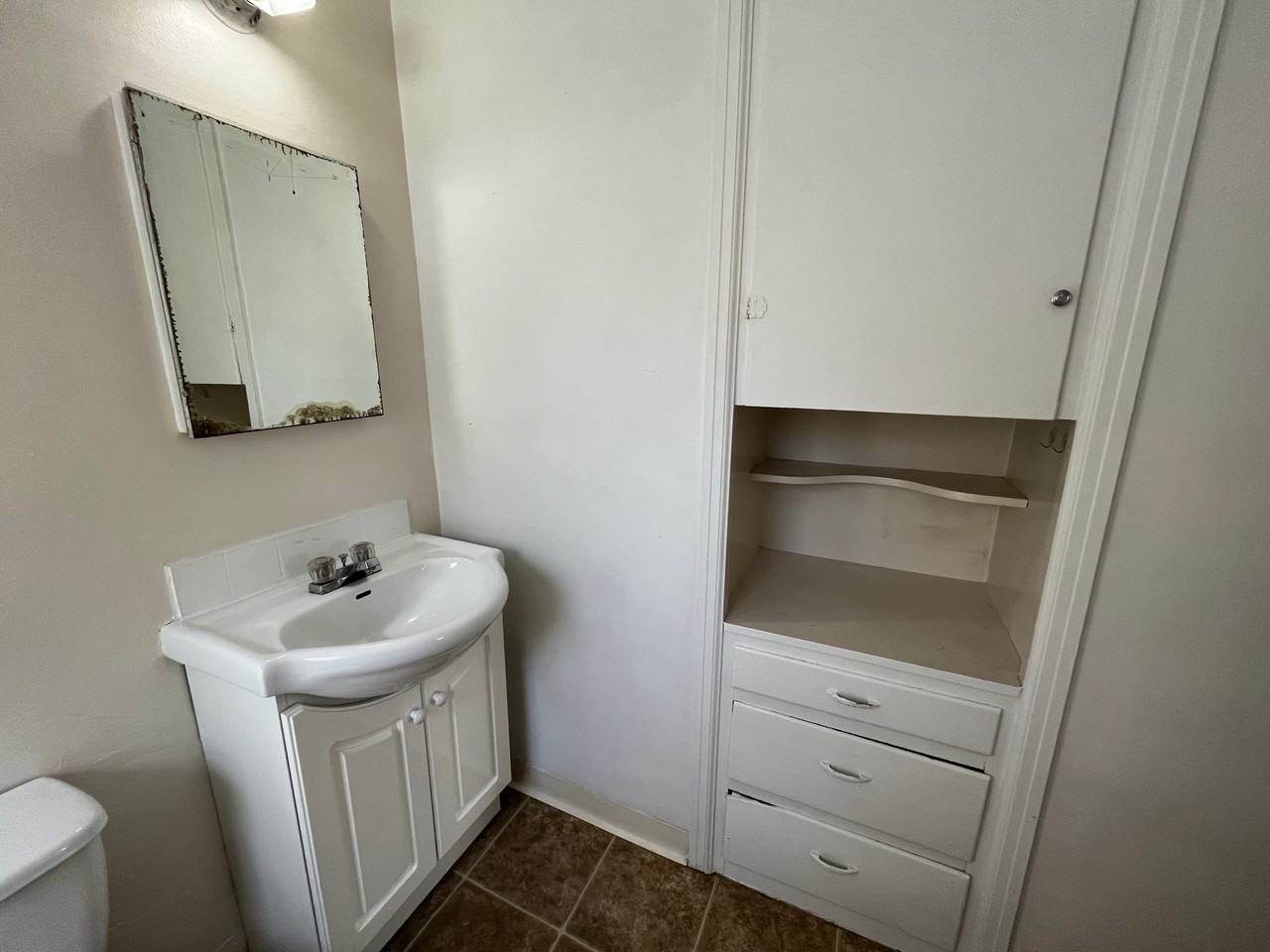 1606 W Rossi St - Photo 2 of 12