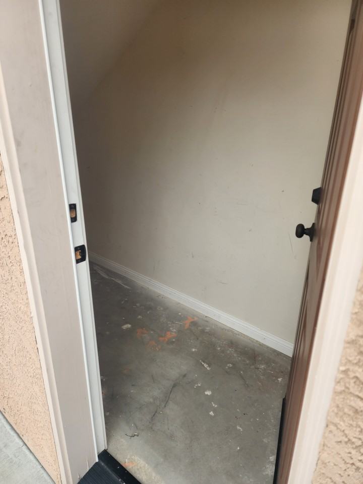 560 Tilling Way #2 - Photo 4 of 18