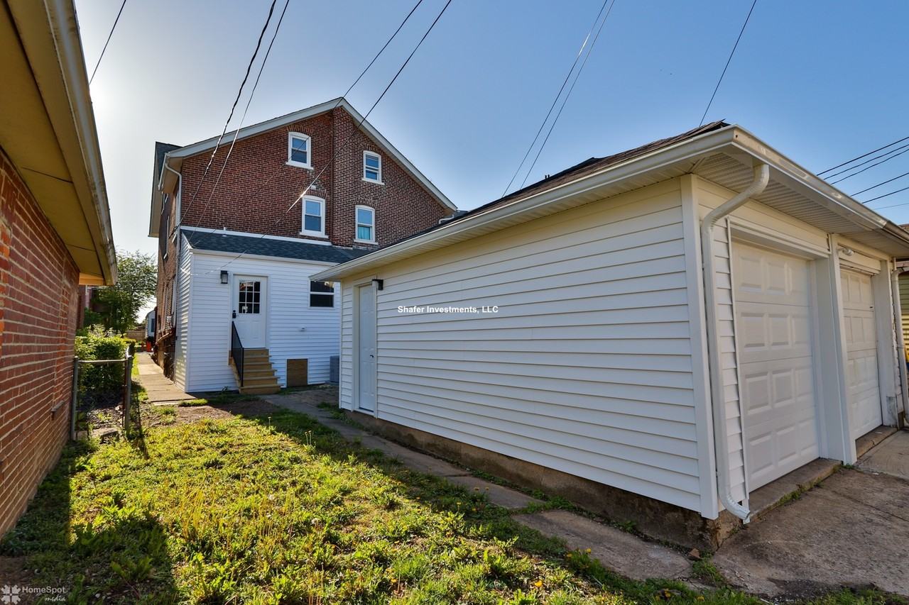 1107 Elm St - Photo 7 of 49