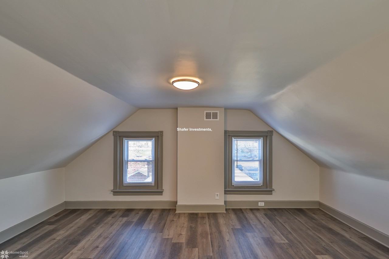 1107 Elm St - Photo 2 of 49