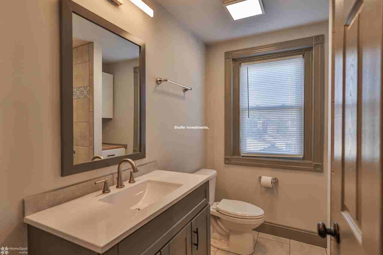 1107 Elm St - Photo 6 of 49