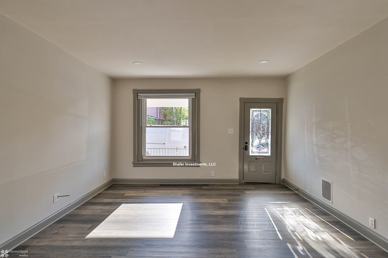 1107 Elm St - Photo 2 of 49