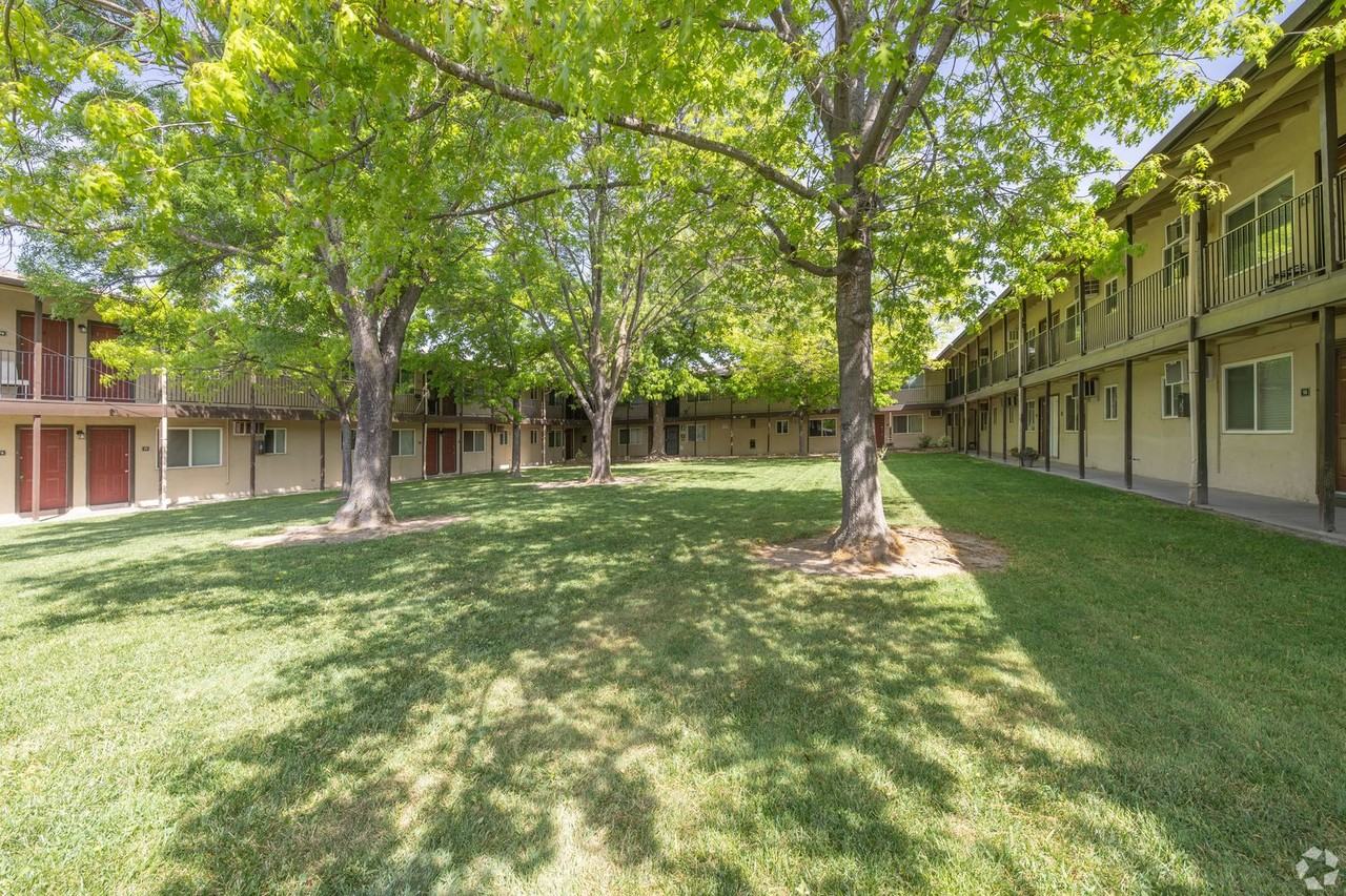 McClellan Court Apartments - Photo 7 of 16