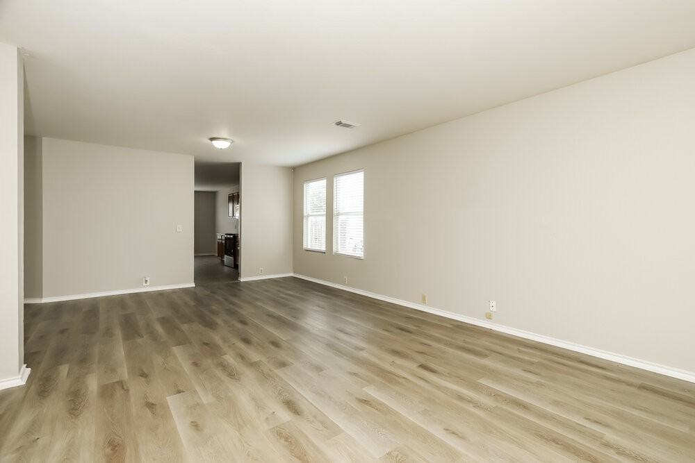 4934 Orchid Star - Photo 6 of 17