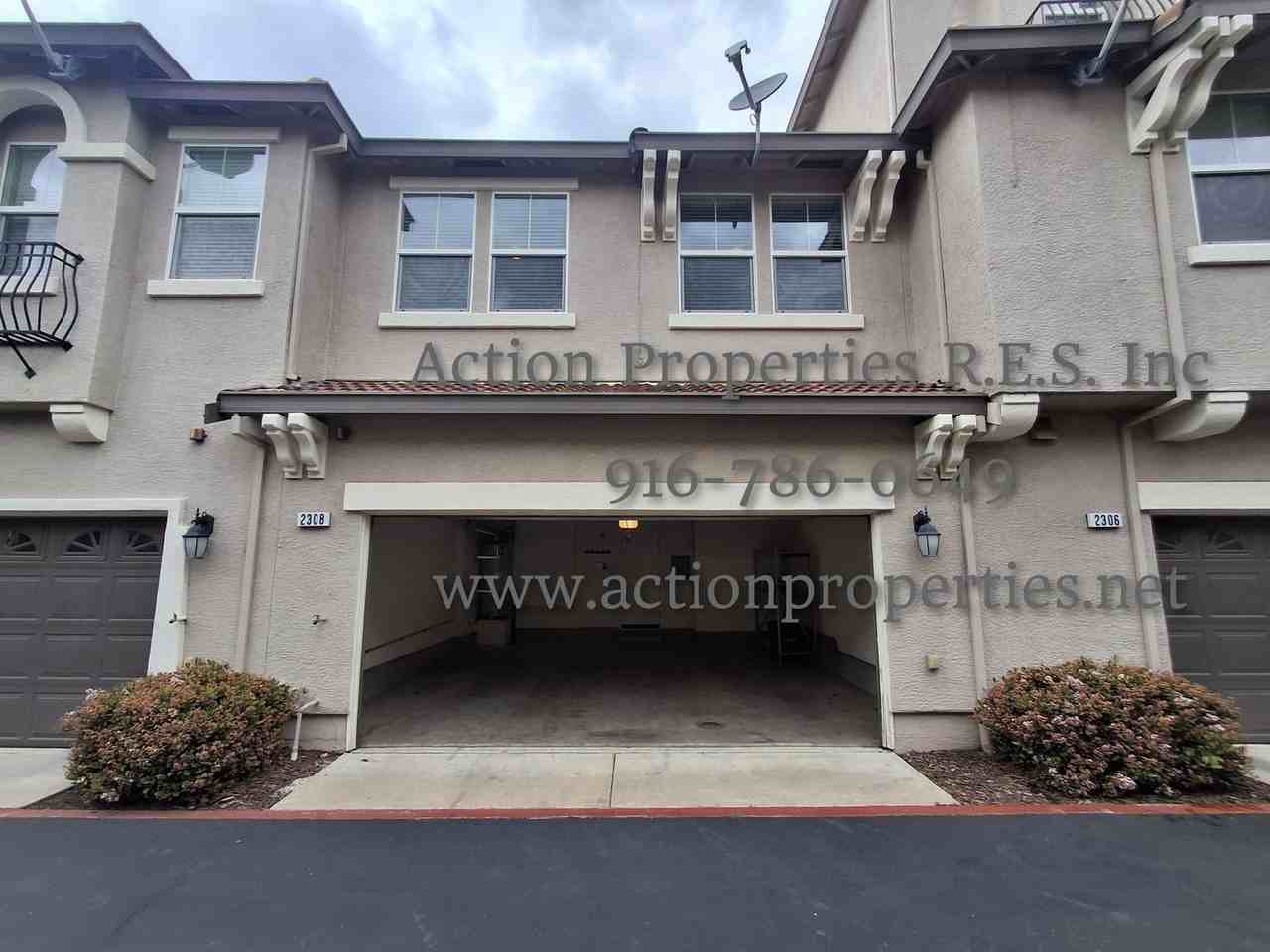2308 Las Palomas Loop - Photo 4 of 50