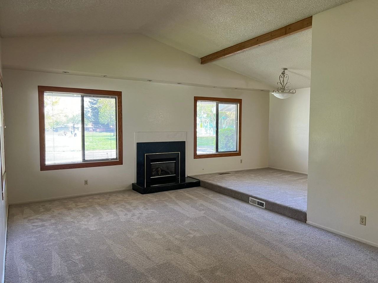 1117 Douglas Ave - Photo 3 of 34