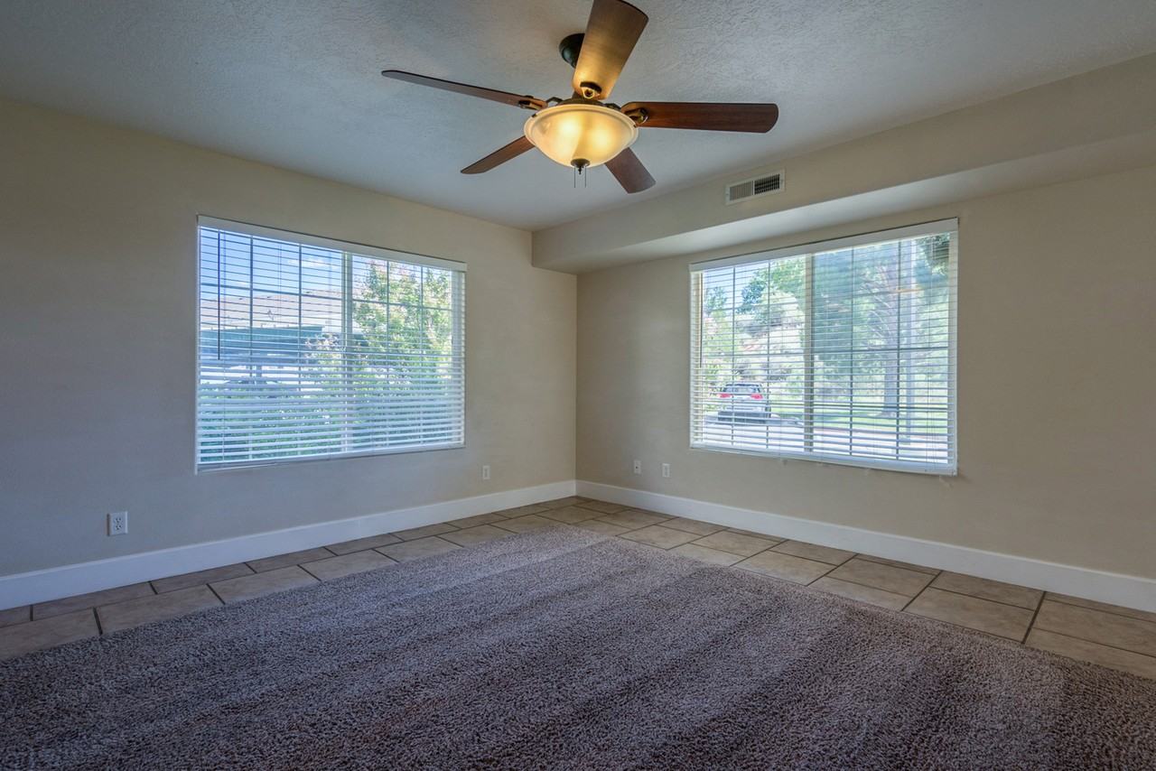 1735 W 540 N #905 - Photo 7 of 43
