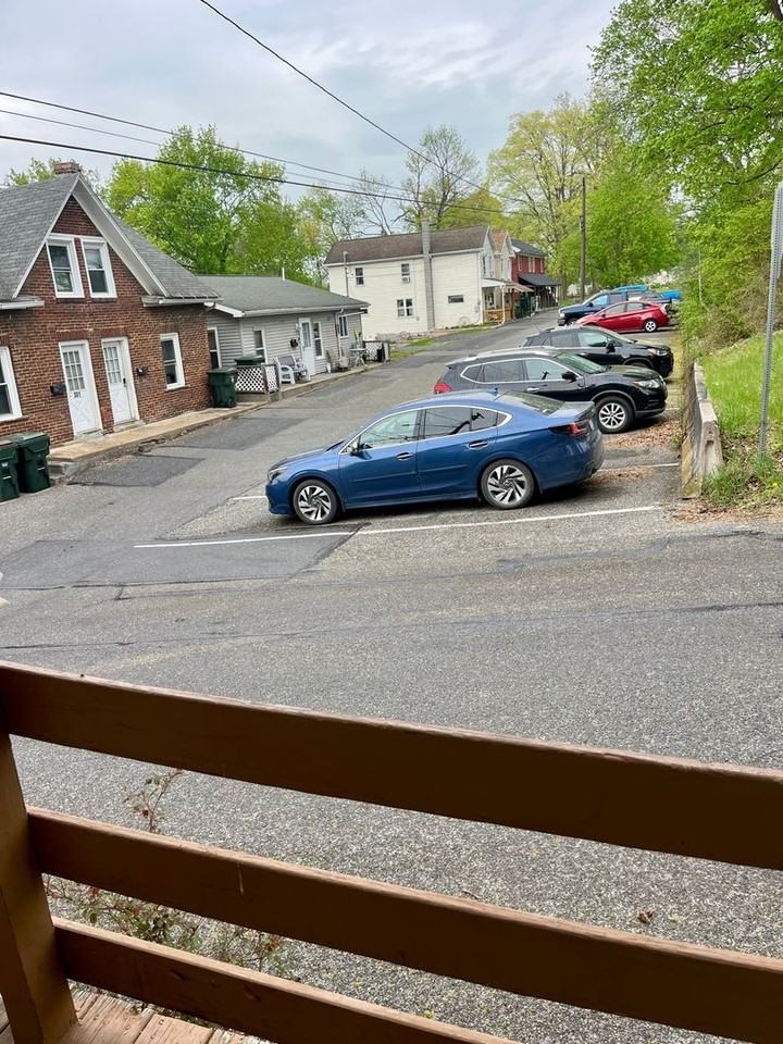 105 N Ridge St - Photo 5 of 15