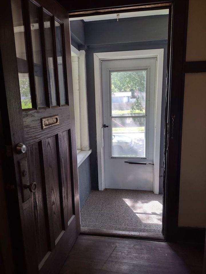 1417 N 31st St - Photo 3 of 30
