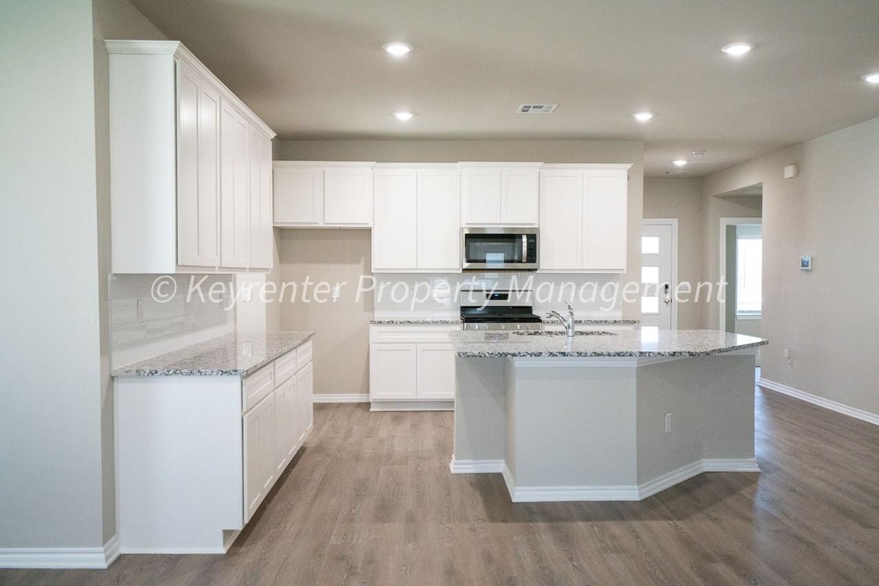14505 Gravity Falls Ln - Photo 3 of 24